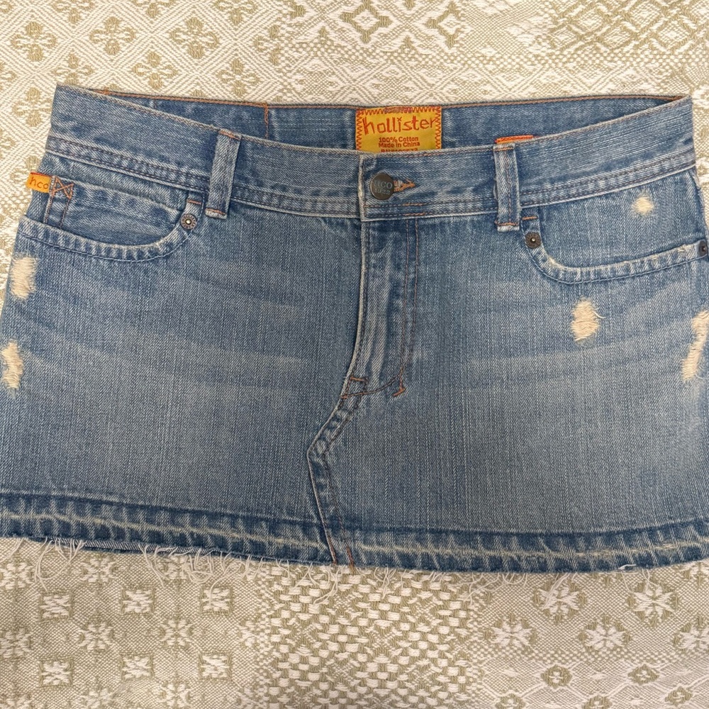 hollister denim mini skirt